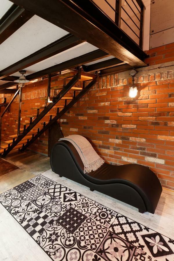 Loft Szpularnia Apartment Zyrardow Bagian luar foto