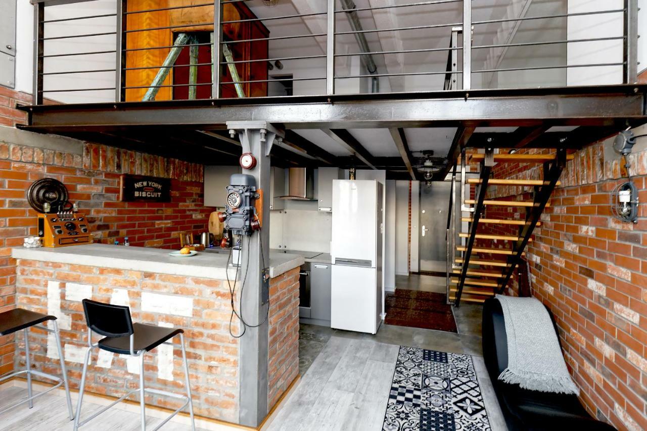 Loft Szpularnia Apartment Zyrardow Bagian luar foto